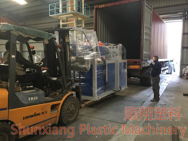 To export stretch film machine to Vietnam